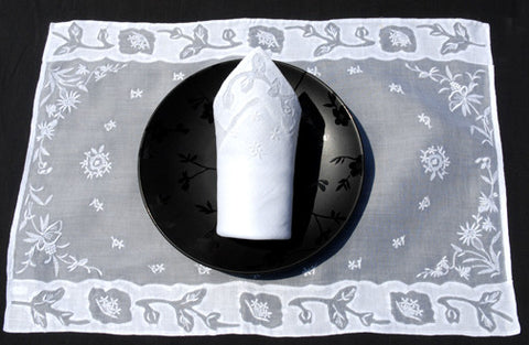 Organza Fuchsias Placemat Set - White CLOSEOUT